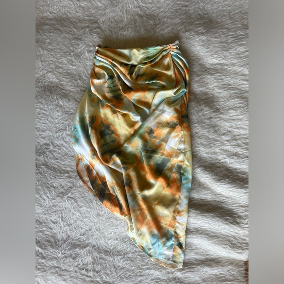 Beautiful orange tie dyed rushed side midi skirt - Picture 4 of 5